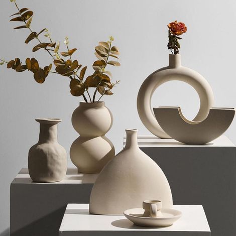 Vase en céramique minimaliste nordique, ornement pour composition de fleurs séchées, décoration fabuleuse pour salon, meuble TV ou bureau. (1/2)