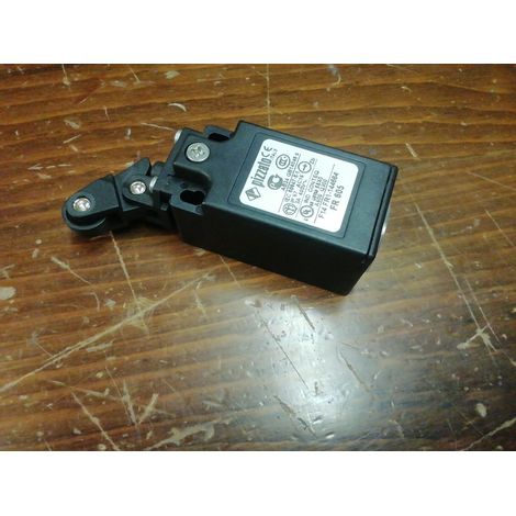Finecorsa rotella in testata 1NO+1NC PIZFR605 microinterruttore meccanico