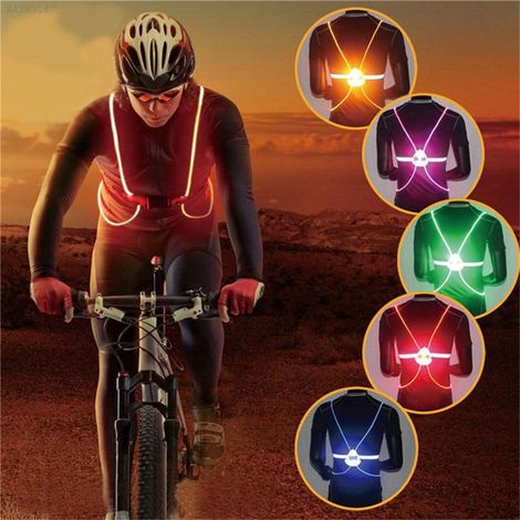 360° reflektierende Sicherheitsweste mit blinkenden LEDs für Autofahren, Laufen, Radfahren und Reiten bei Nacht. (1/4)