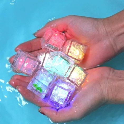Boules de glaçons lumineuses pour Enfants, 8 pièces, Jouets de bain, imprimés d\'animaux mignons (1/3)