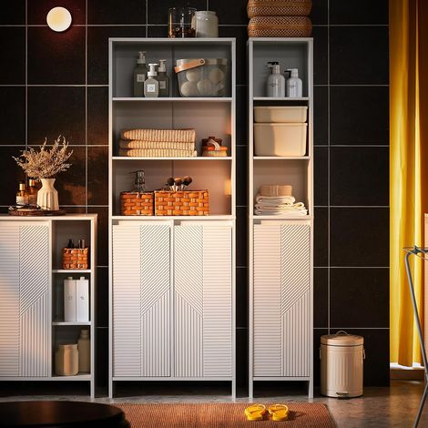 SoBuy Hochschrank Badschrank mit Wäschesack Wäscheschrank Badezimmer Schrank Badregal Badezimmerschrank Badezimmermöbel Weiß BHT ca. 60x170x30cm