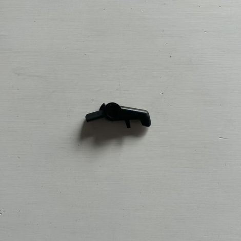 Petit support pour le compartiment de l'accoudoir arrière du nouveau Land Rover Range Rover Sport (1/3)