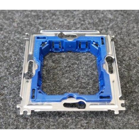 Bticino – Support à vis 2 modules – Fixation à vis pour plaques LivingLight – Entraînement 71 mm – Unité de vente à l'unité