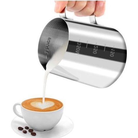 Milchkännchen aus Edelstahl 304, Milchkanne aus Edelstahl mit Messmarkierungen, Graduierung innen zum Aufschäumen von Milch, Cappuccino, Säften oder anderen Getränken (350 ml) (1/5)