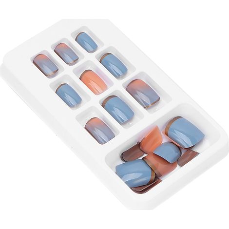 Faux ongles longs en gel 24 onglets forme ballerine avec motifs élégants pour manucure à domicile (1/5)
