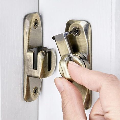 90° Sliding Door Latch – Bronze Sliding Door Lock, Secure Closure for Barn Doors and Outdoor Shelters.