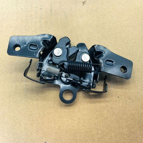 65601-3BB0A is suitable for Nissan Sunny N17 models 2010-2019, including the front hood lock, engine hood lock, and head cover lock. (1/4)