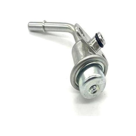23270-75010 est un capteur de pression de carburant pour Toyota Land Cruiser, Hilux et Hiace. (1/4)