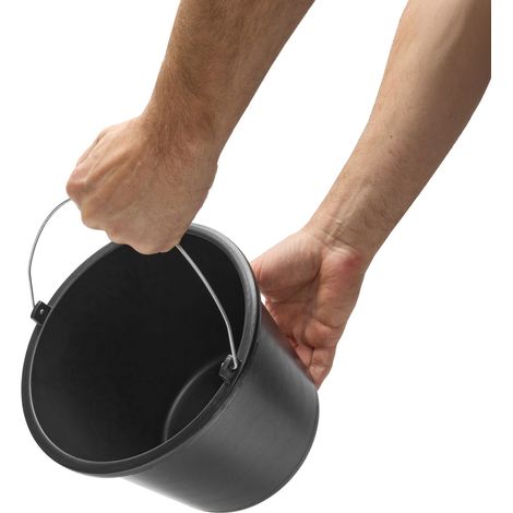 Garronda Seau verseur plastique recyclé Noir avec anse métallique rivetée, échelle graduée, bord renforcé, empilable, usage chantier jardin maison, seau GD-0168