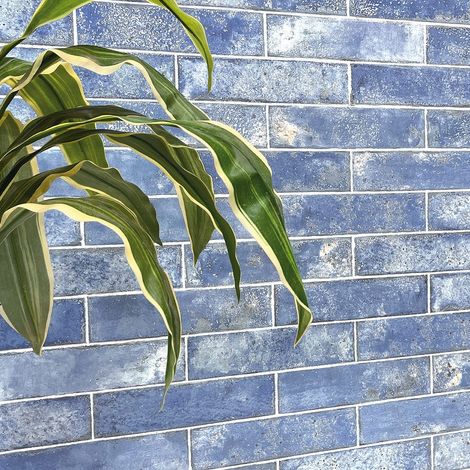 Carrelage Porcelanique Premium Era Blue 7x28 cm Brillant – Design Rustique pour tous types de Murs. (1/2)