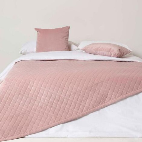 HOMESCAPES Diamond Quilted Pink Velvet Throw