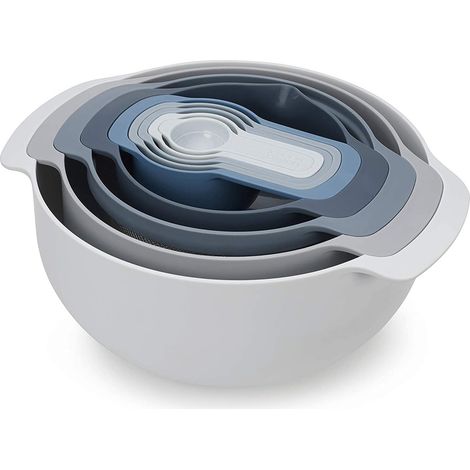 Joseph Joseph Nest 9 Plus, set compatto per la preparazione degli alimenti da 9 pezzi con ciotole per mescolare, misurini, setaccio e colino, blu (1/5)