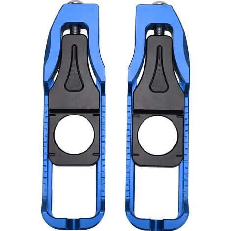 Une paire de tendeurs/ajusteurs de chaîne gauche et droit (bleus) pour motos Yamaha YZF R6 (2017-2020). (1/5)