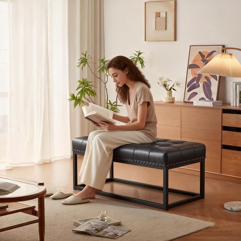 Banc vintage 36 pouces en simili cuir tufté,ossature métallique industrielle. Adapté pour entrée,chambre,salon et pied de lit,couleur noire sobre.
