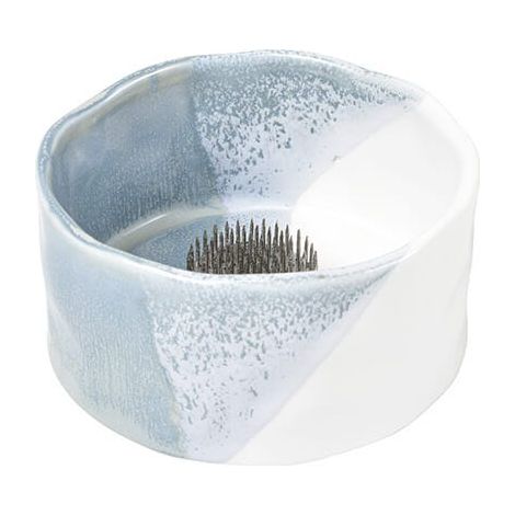 Burgon & Ball Fuji Japanese Flower Arrranging Bowl (1/5)