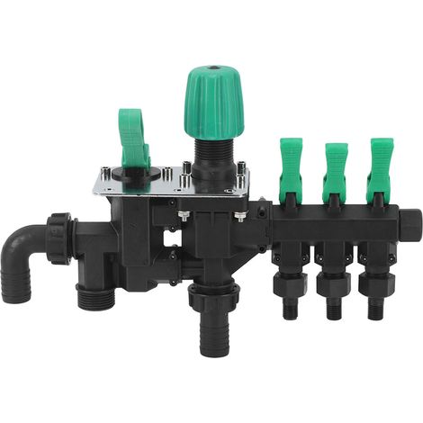 Ein Verteiler für landwirtschaftliche Sprühgeräte mit Absperrventil und Manometer. Ein Dreiwegeverteiler für Gartenschläuche in der Tierhaltung und Aquakultur. (1/5)