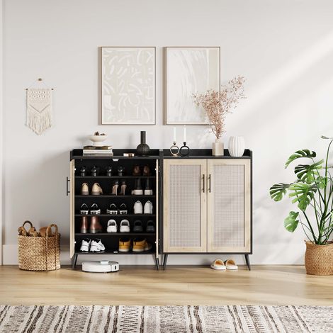 grand armoire à chaussures en rotin 6 niveaux - Portes et étagères réglables - Rangement spacieux pour entrée ou chambre - Design moderne sur pieds - Finition grain de bois noir et couleur bois nature (1/5)