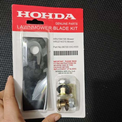 Blade bolts are compatible with Honda HRU195, HRU196, and HRU216 lawnmower blades. (1/4)