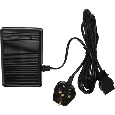 Rutschfestes Fußpedal für Nähmaschinen, 13,5 cm lang, 9 cm breit, robustes Kunststoffgehäuse, Geschwindigkeitsregelung, UK-Stecker (220 V) (1/5)