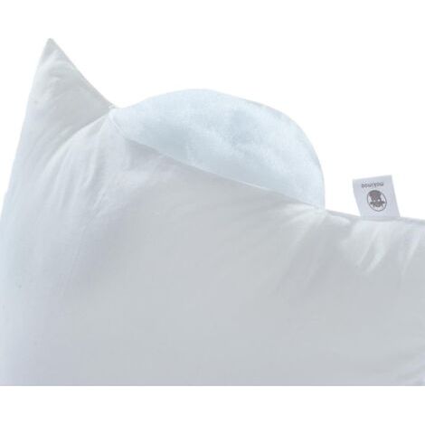 Un ensemble de 2 coussins de garnissage, 45 x 45 cm, comprend une housse de coussin, un coussin intérieur et un rembourrage.