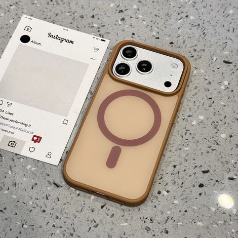 (iPhone 13 Or) Coque de protection hybride à cadre souple mat, fixation magnétique. (1/5)