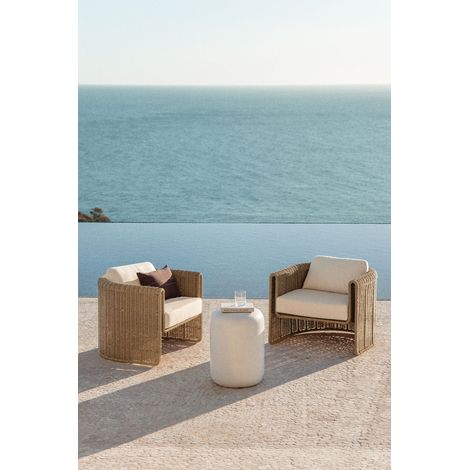 Conjunto de jardín con 2 sillones en acero y ratán sintético Lina y mesa auxiliar redonda Ø35 cm en cemento Fonelas SKLUM (1/5)