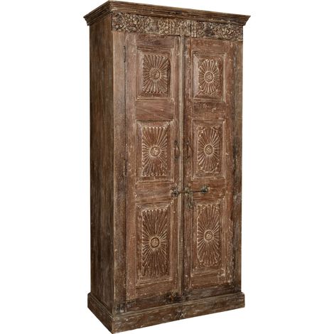 Bibliothèque en bois massif avec porte ancienne