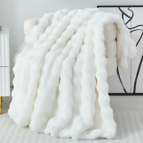 Super Soft Faux Fur Fleece Blanket, Fluffy and Plush Thick and Comfortable Blanket for Sofa, Armchair and Bed, 100 x 160 cm, White (1/5)