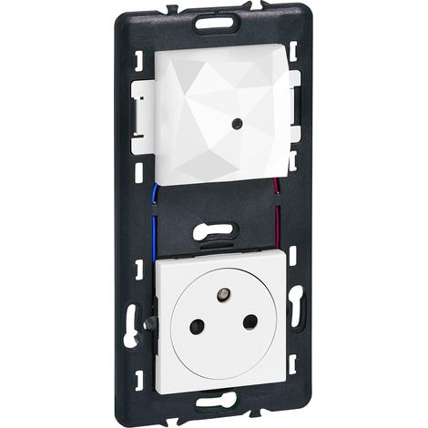 Pack Control Mosaic with Netatmo pour installation connectée avec 1 Prise Control et 1 Prise 2P+T 16A Blanc LEGRAND 077700LB (1/2)