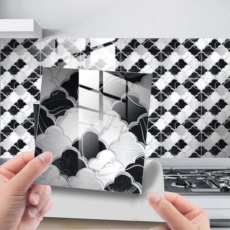 Stickers Carreaux Muraux - 25 Pièces Adhésive Décorative à Carreaux pour Salle de Bains et Cuisine Stickers Carrelage, Décoration Murale en Carrelage Scales PVC Imperméable Style (Noir,20x20cm) (1/5)