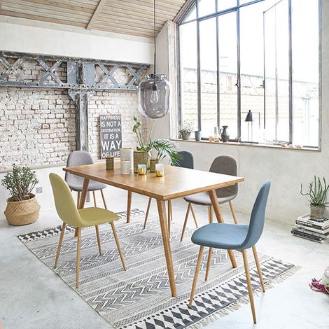 Table en bois mindi massif 8 pers. (1/4)