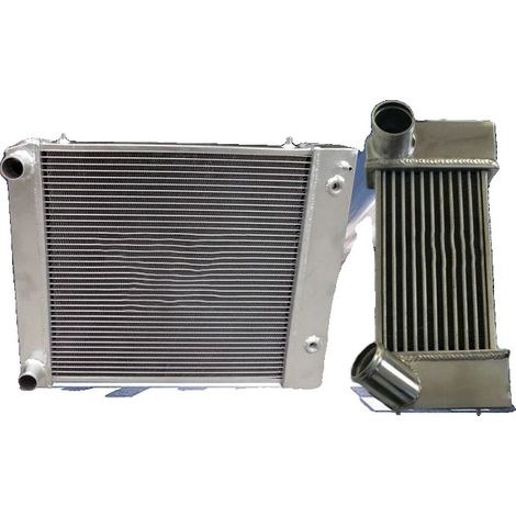 Radiador de aluminio, tamaño del núcleo 416 mm x 388 mm x 56 mm, tamaño total 535 mm x 444 mm x 118 mm, diámetro de entrada/salida 35 mm, 3 filas, compatible con Defender y Discovery 300TDI. (1/5)