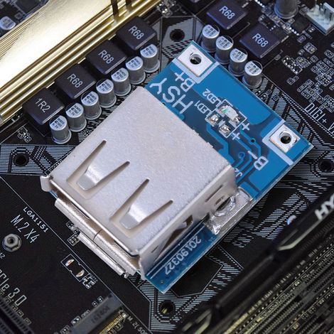 Lot de 10 modules d'alimentation élévateurs 5V 1A pour batterie au lithium avec protection de charge USB (1/5)