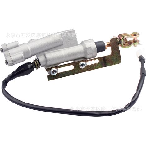 Applicable to Xinyuan X1X2 XY250GY-2A Kvis rear brake master cylinder with switch bracket (1/5)