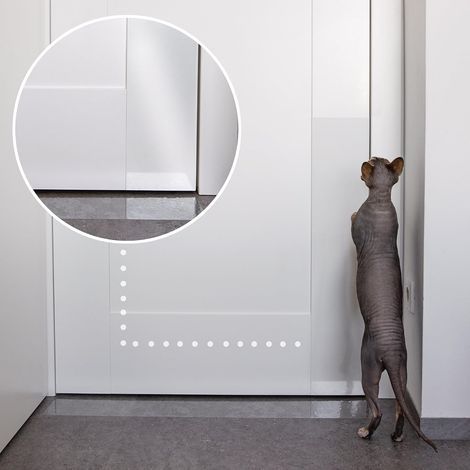 Pet scratch protection with custom-cut blade - Protects the (1/5)