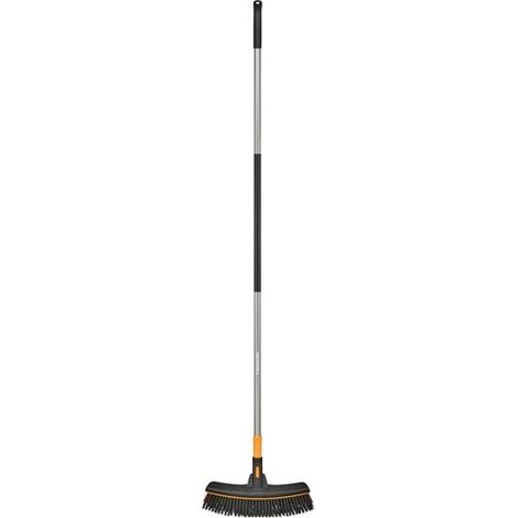 Ergonomischer Besen FISKARS