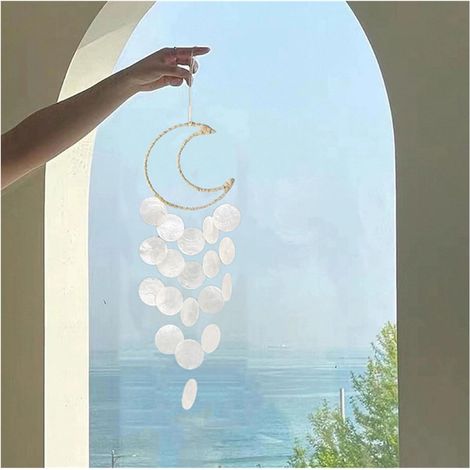 Muschel Windspiel Mond mit Perlmutt, 55cm, Baumwollseil, weiß
