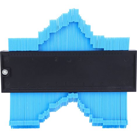 Outil de menuiserie pour la pose de carrelage : règle de contour irrégulière bleue, duplicateur, gabarit pour la pose de carrelage. (1/5)