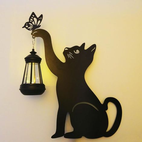 Gartenskulptur "Katzensilhouette" aus Metall: Solarbetriebene Außenlaterne (55 x 36 cm, warmes Nachtlicht, schwarzes Schmetterlingsdesign) ideales Geschenk für Katzenliebhaber
