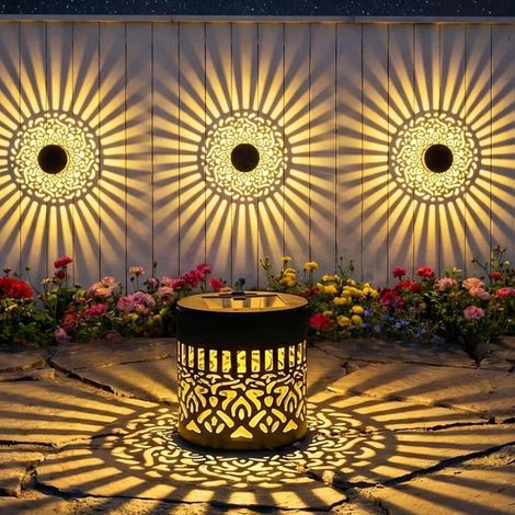 Lot de 4 lampes solaires murales extérieures LED en métal - Jardin, terrasse, balcon et camping (1/5)