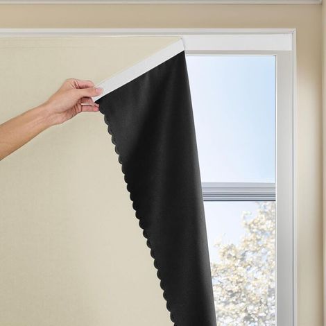 Selbstklebende Verdunkelungsvorhänge 0,9 x 1,5 m – 100 % Verdunkelung – Für kleine Schlafzimmer- und Küchenfenster (1/5)