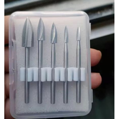 Taladro eléctrico con 3 cuchillas de acero blanco  Broca puntiaguda para grabar madera y raíces  3 mm de diámetro  Juego de 5 piezas en estuche  Para grabado y perforación de alta velocidad