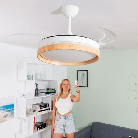Ventilateur de plafond silencieux avec lumière LED – 4 pales rétractables – Moteur DC – 6 vitesses – Minuterie 1-2-4h – Pour pièces jusqu'à 25 m² – Innovagoods
