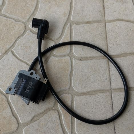 BBX7600 PM7651 PB7660 EB7660 EB7650 ignition coil, high voltage transformer, igniter, suitable for Makita BBX7600 blowers and others, providing a powerful spark. (1/4)