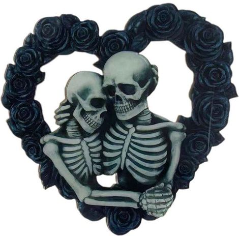 Heart-shaped Halloween skeleton wreath for door decoration (1/5)