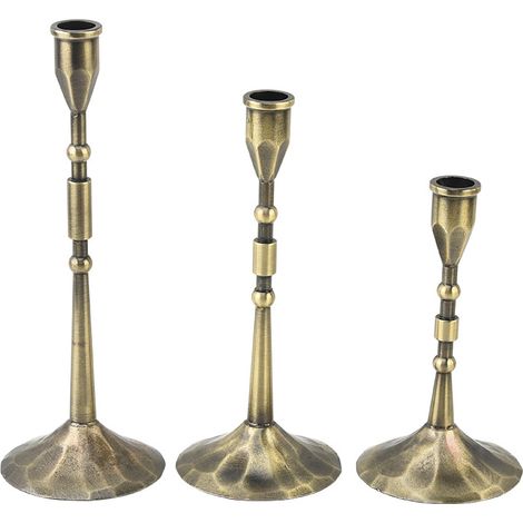 Lot de Bougeoirs Design Avec Pied Effet Ancien en Métal Doré Ciselé Pour Décorer Table ou Buffet Intérieur Traditionnel