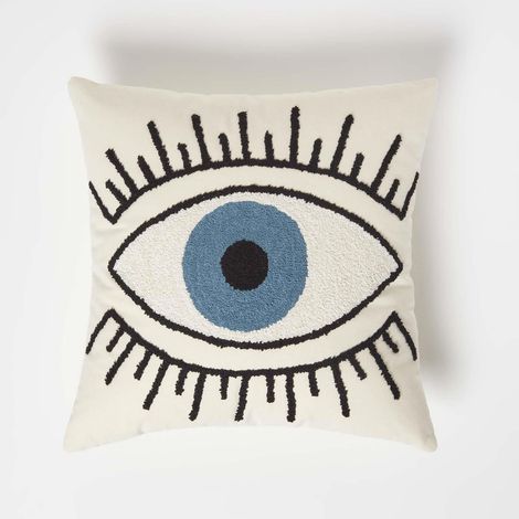 HOMESCAPES Eye See You White Tufted Cotton Cushion 45 x 45 cm