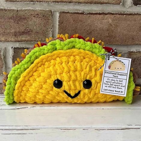Peluche de soutien émotionnel Taco faite à la main avec des mots positifs, cadeau inspirant et ornement