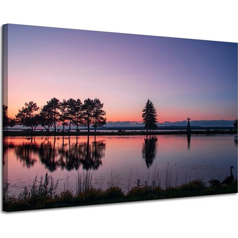 Lienzo impreso "Atardecer sobre el agua" 120x80 cm