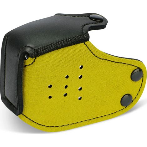 Cachorro Merodeador con Bozal Rojo (1/4)